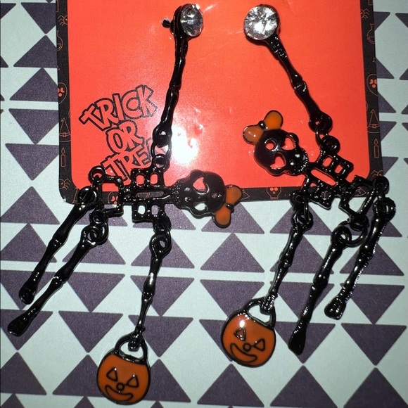 Halloween Dancing Skeleton Dangle Earrings - Picture 4 of 5